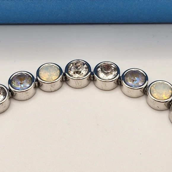 Touchstone Crystal Ice Bracelet, Overcast - Picture 6 of 7